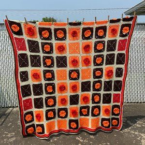 Vintage 70's Crochet Granny Square Afghan Raised 3D flower design Large Size